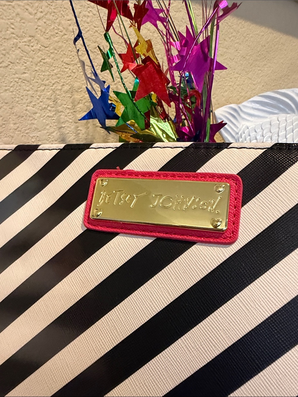 Betsey Johnson Black & White Diagonal Stripe Pouch with Pink Trim - Picture 3 of 9